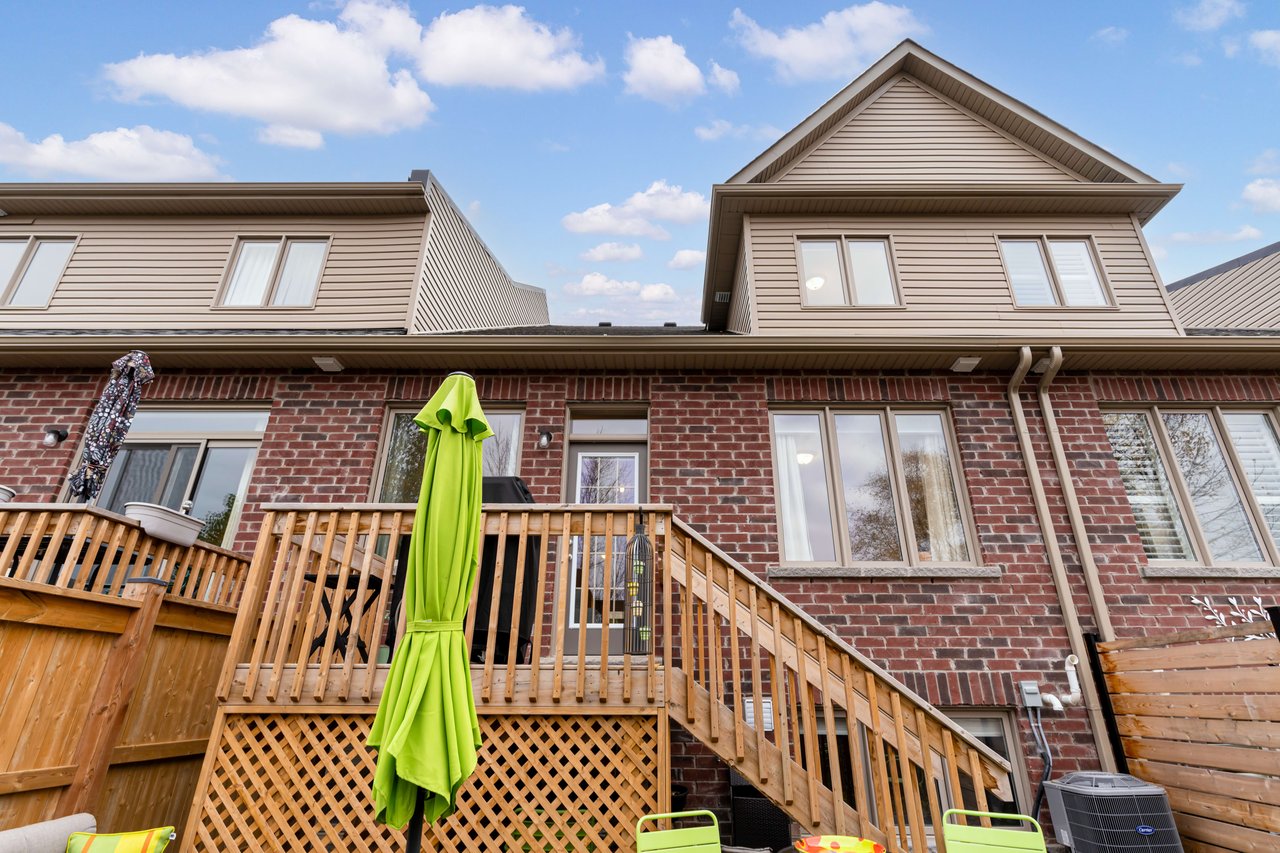 6 Dreamland Lane