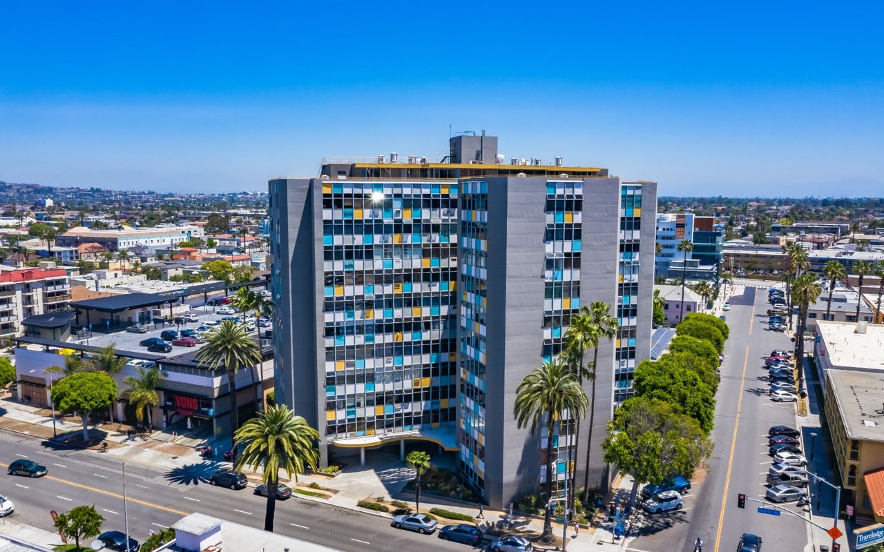 100 Atlantic Avenue Unit: 915