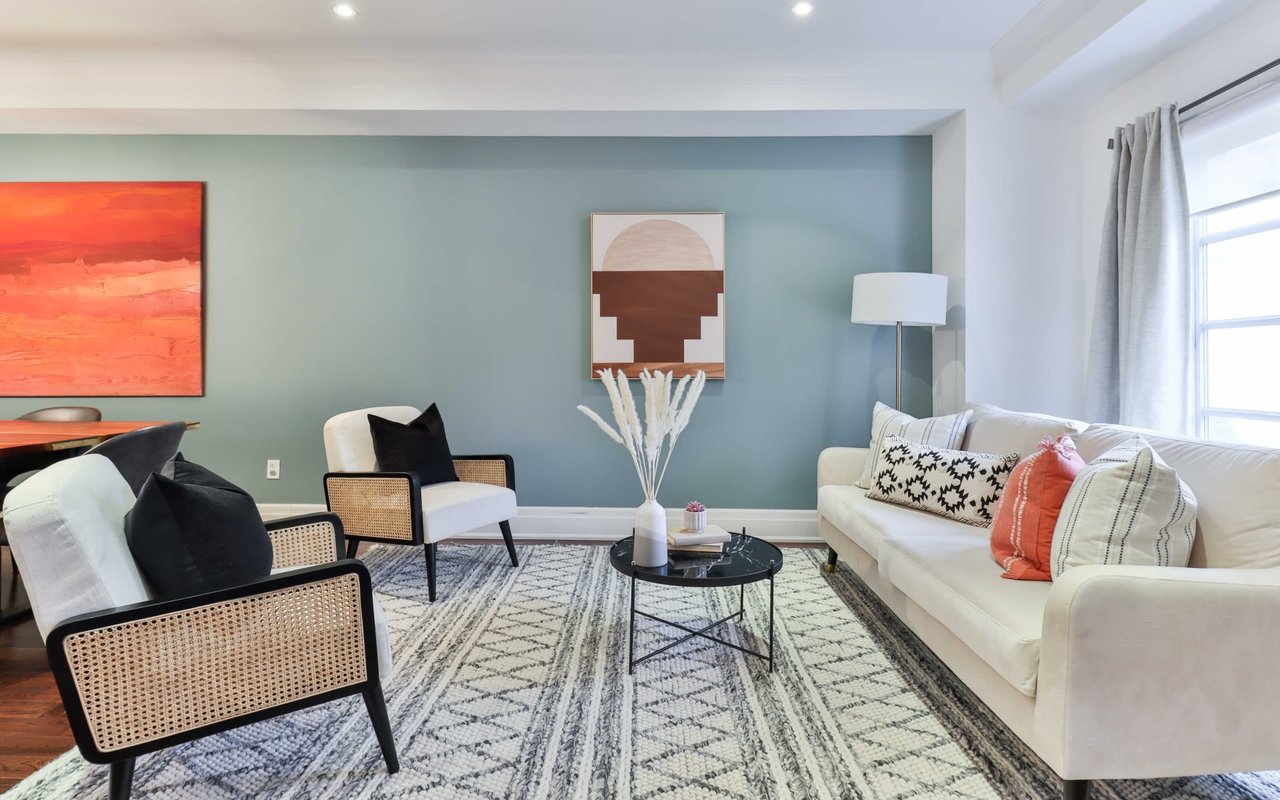 TOP 6 REASONS TO LOVE THIS DREAM HOUSE