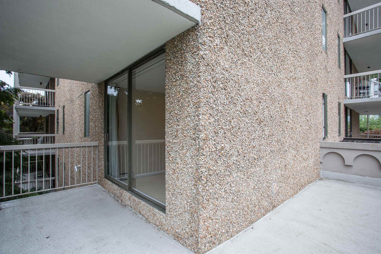 203-1390 Duchess Ave