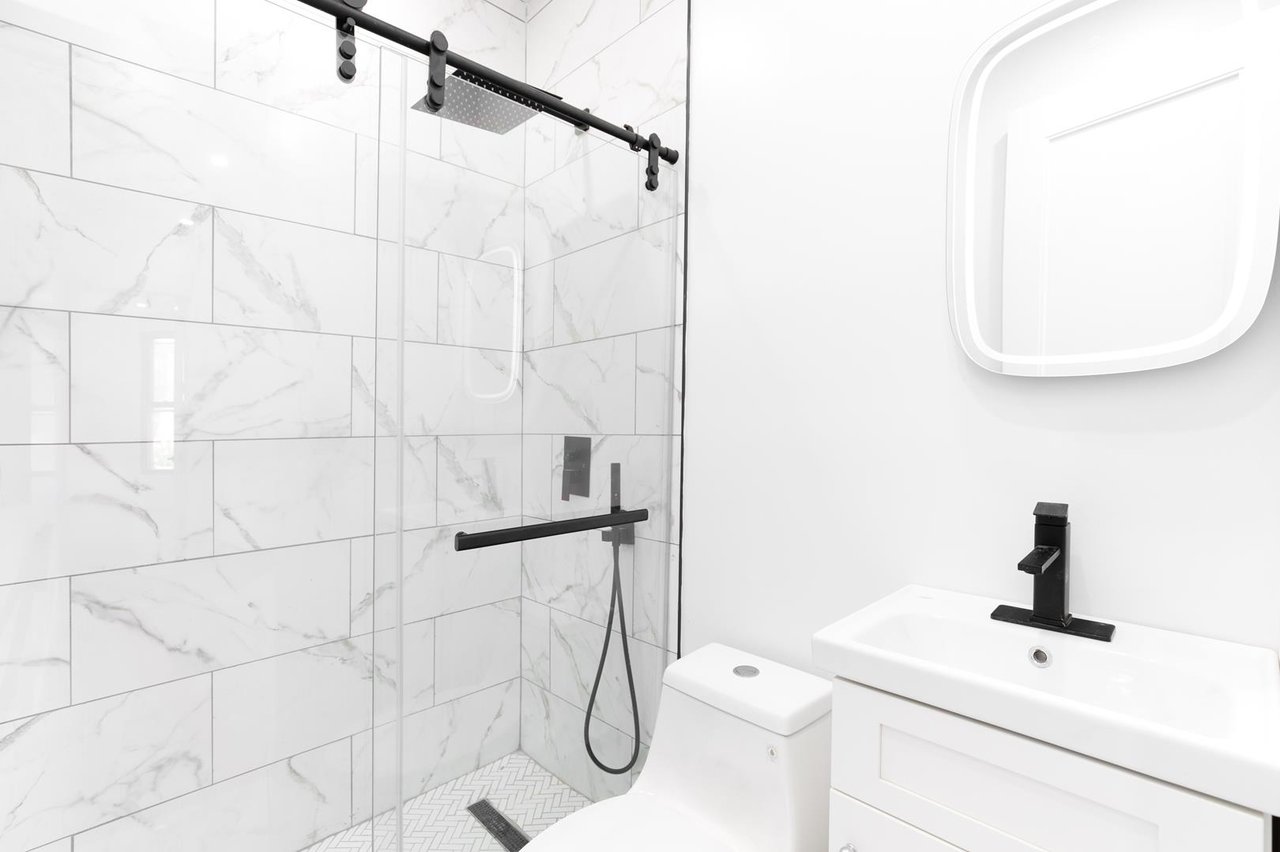 41 Hawthorne Street, Apt 2-B