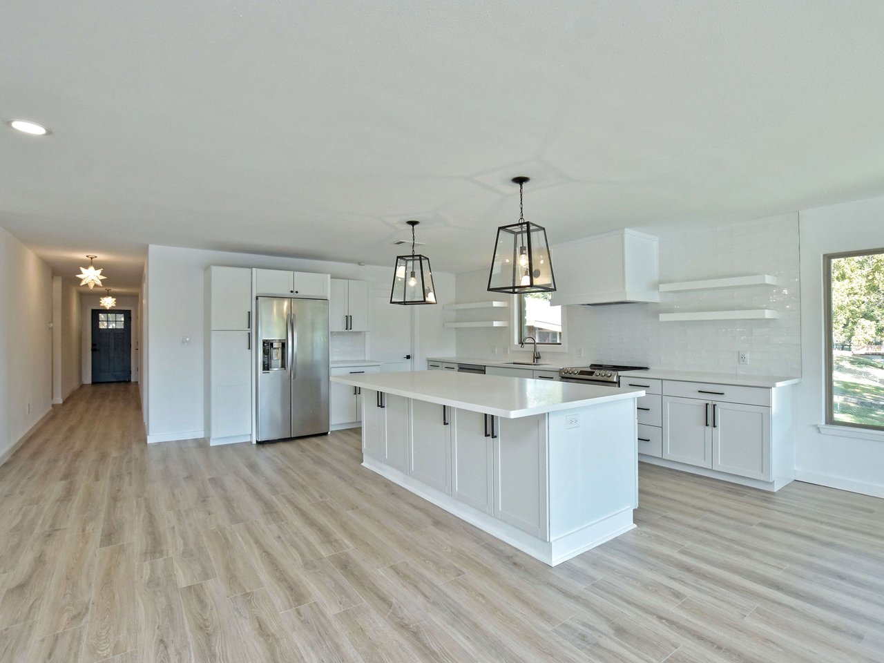2642 Williams Lakeshore
