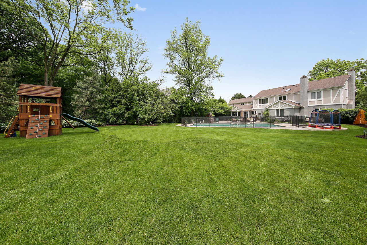 This stunning spacious home allows for the quintessential indoor/outdoor living