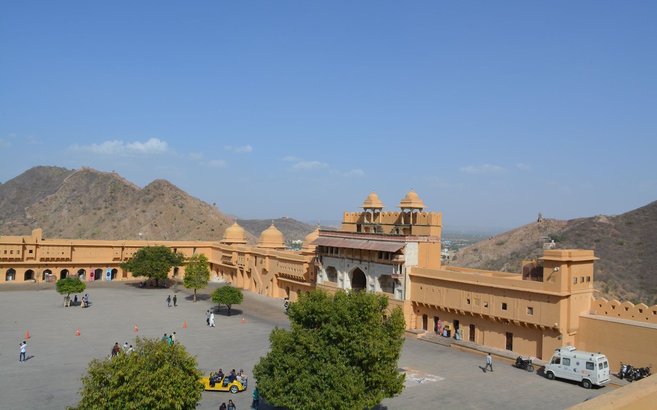 Tech Workers Take to the Mountains, Bringing Silicon Valley With Them