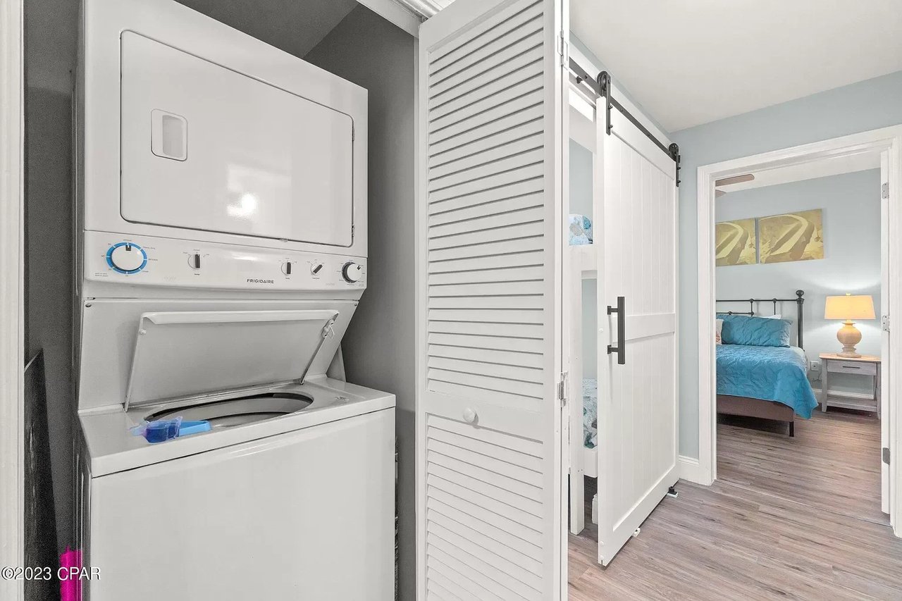 9902 S Thomas Drive Unit 1028
