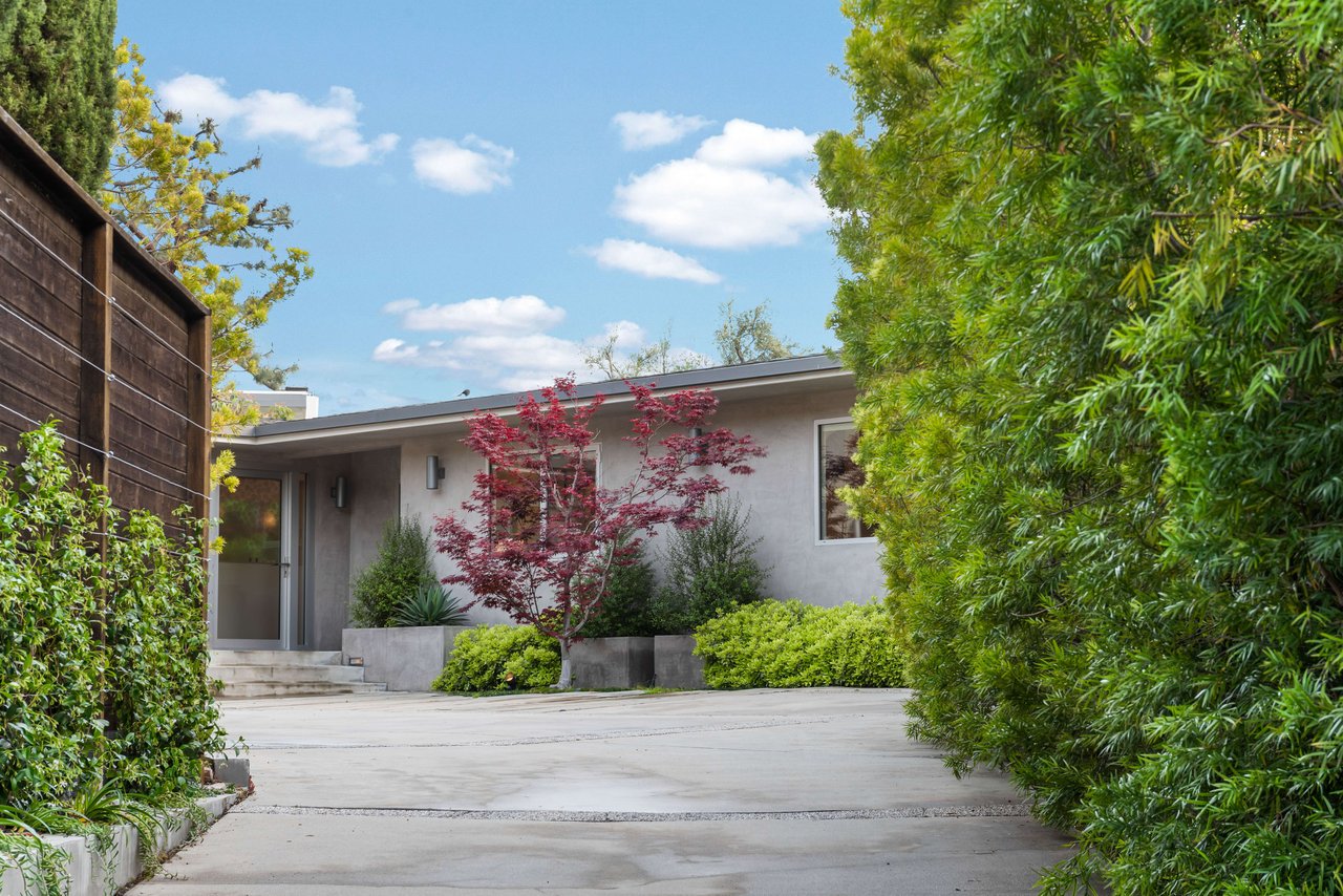 8040 Okean Ter, Laurel Canyon