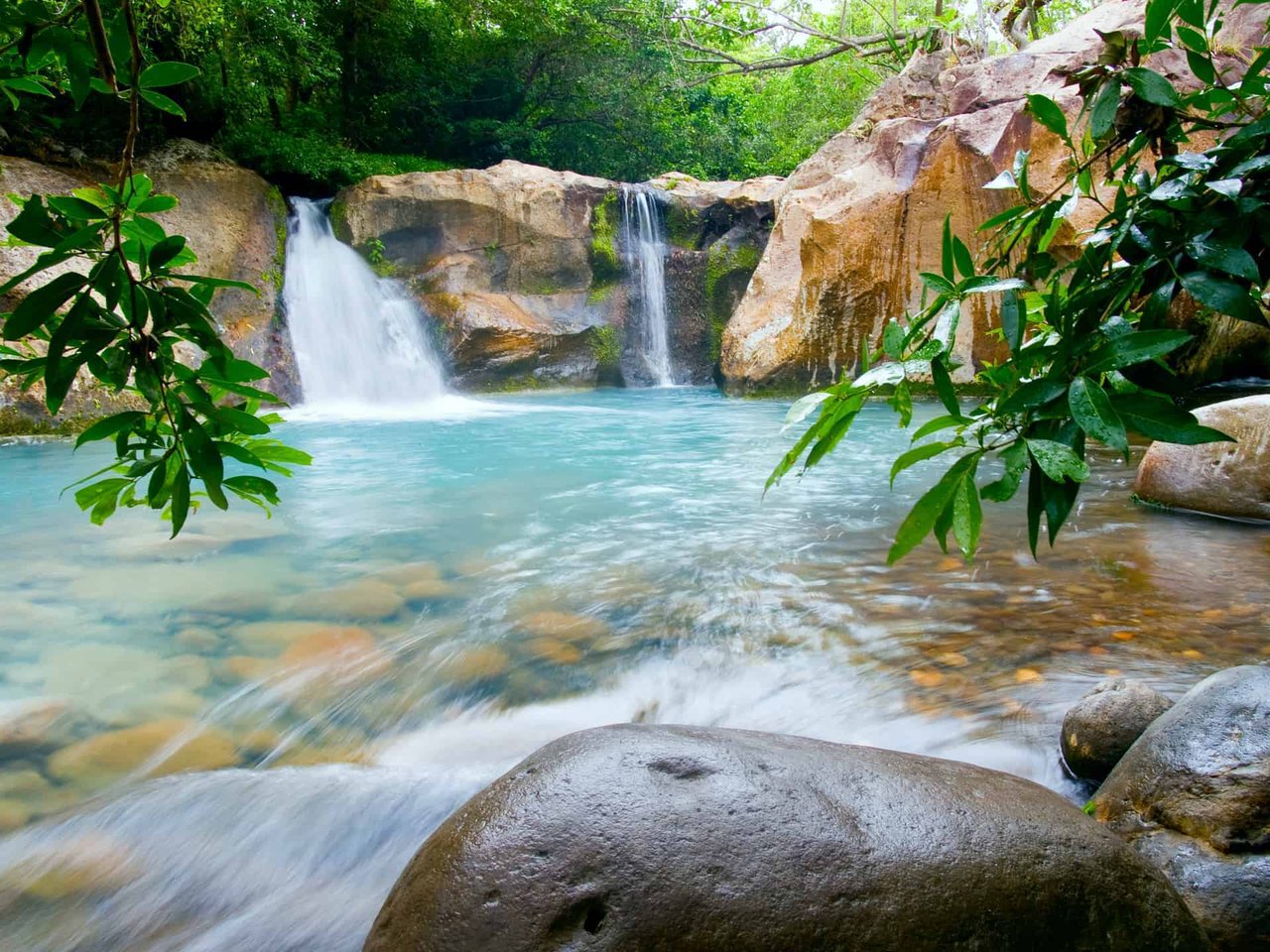 "Paradise Found: The Benefits of Living in Uvita, Costa Rica"