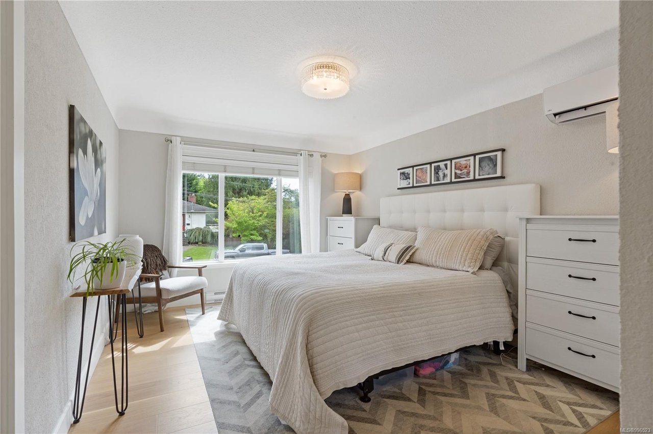 1228 Pearce Cres