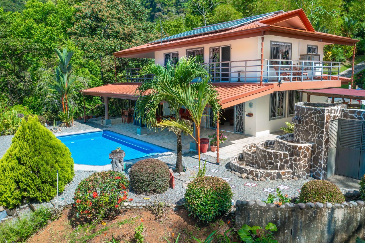 Secluded Dream Home in Costa Rica – Mountain Views, Pool & Sustainable Living