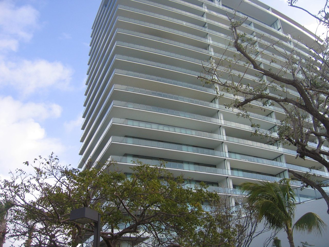 117 condos sold and under contract SoFi past 60 days