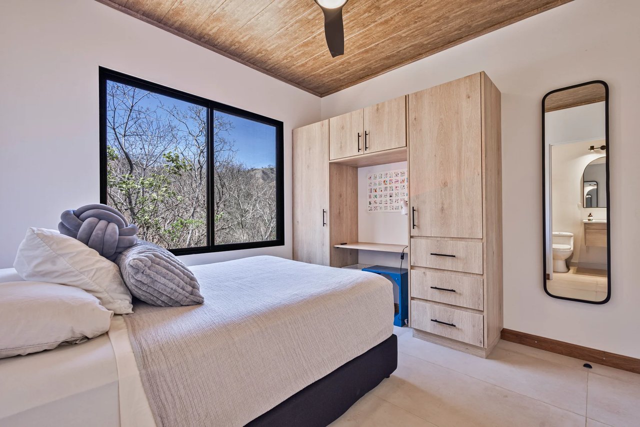 Modern Hilltop Home with Ocean Views, Papagayo, Guanacaste