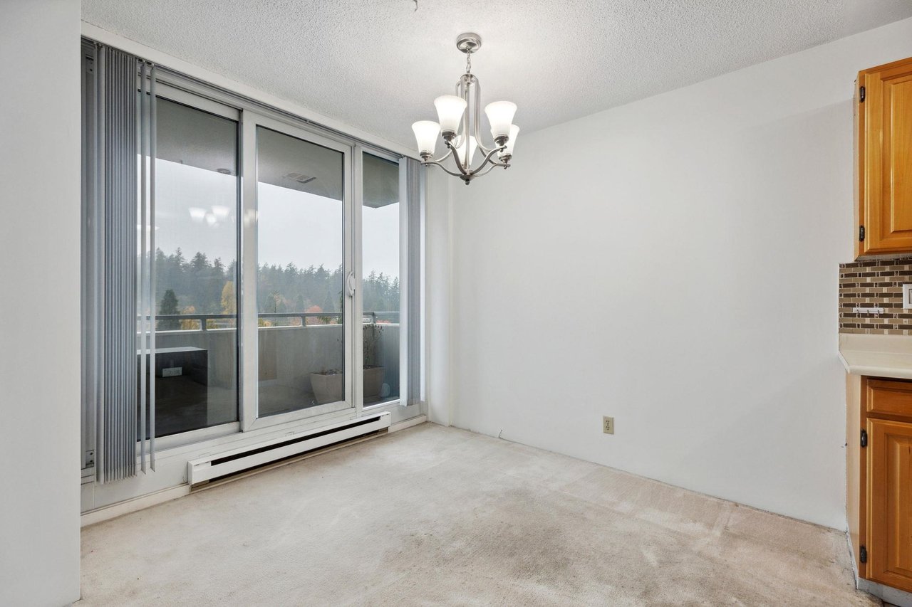 904-5652 Patterson Ave