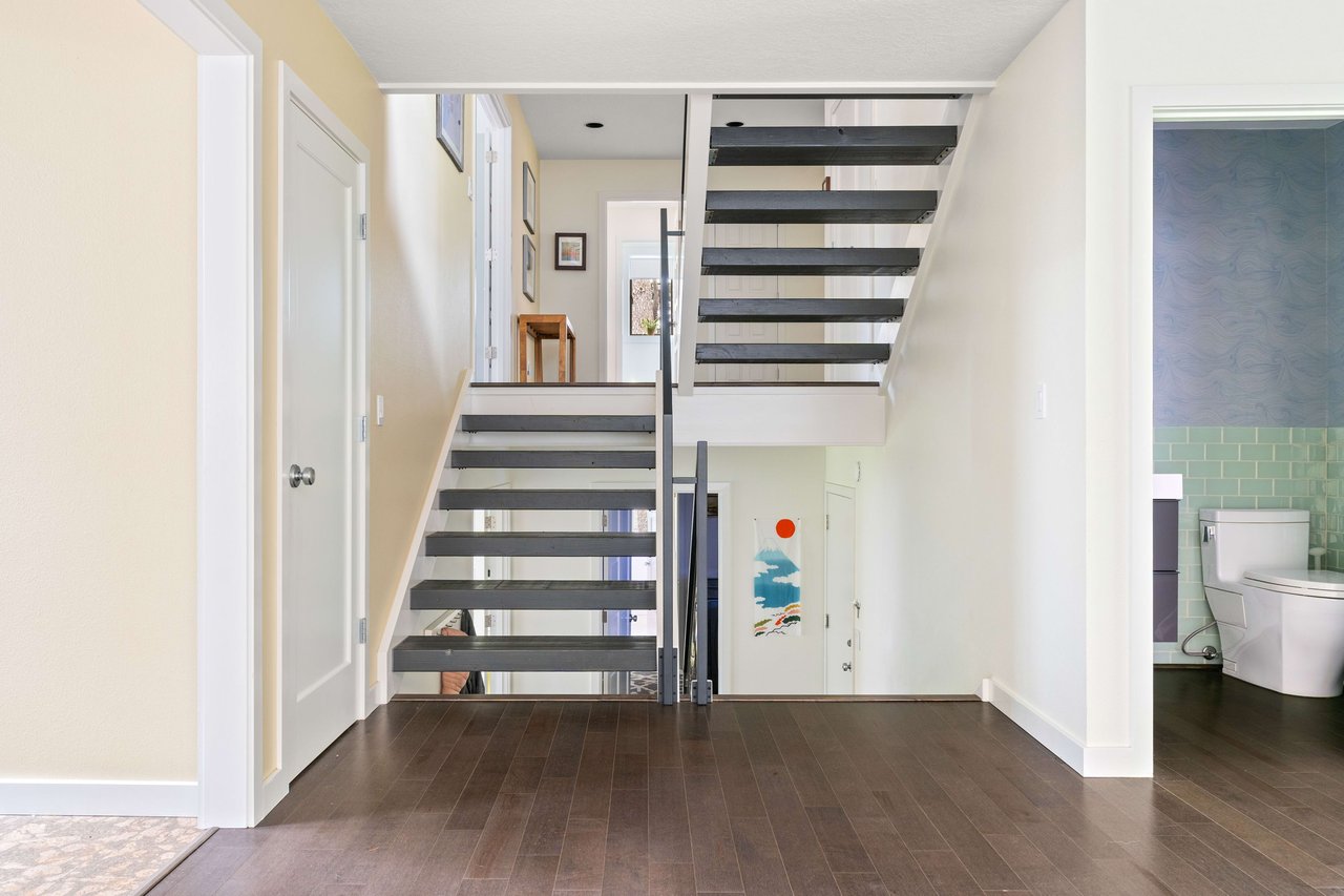 Northwest Contemporary Modern Lake Oswego - Now Available 