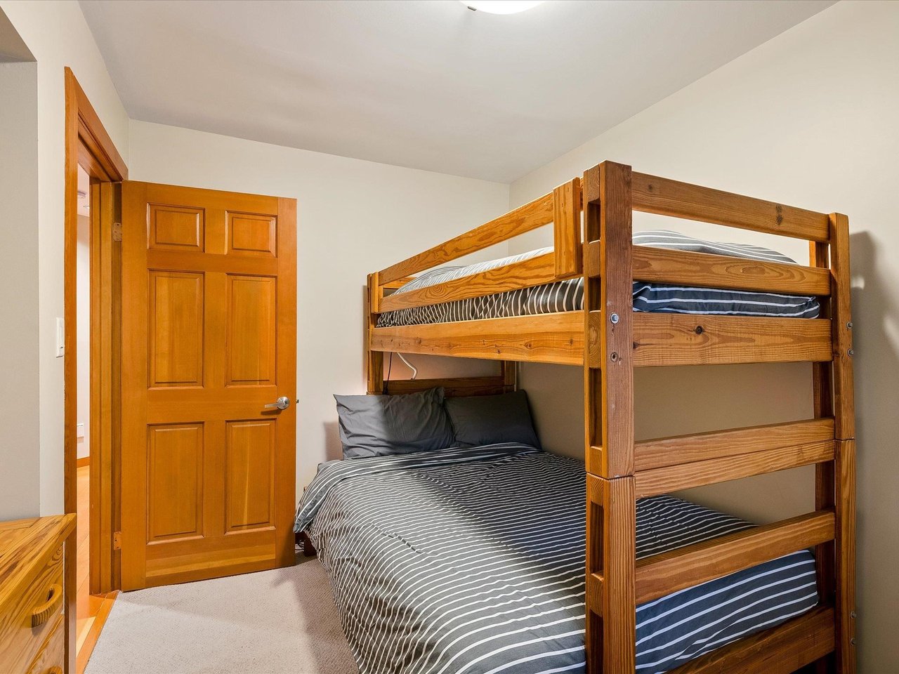 2540 Tricouni Pl