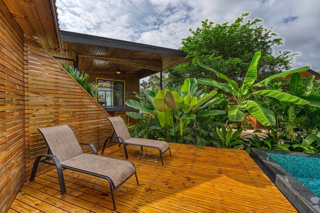 Modern Tropical Villas walking distance to Uvita Town