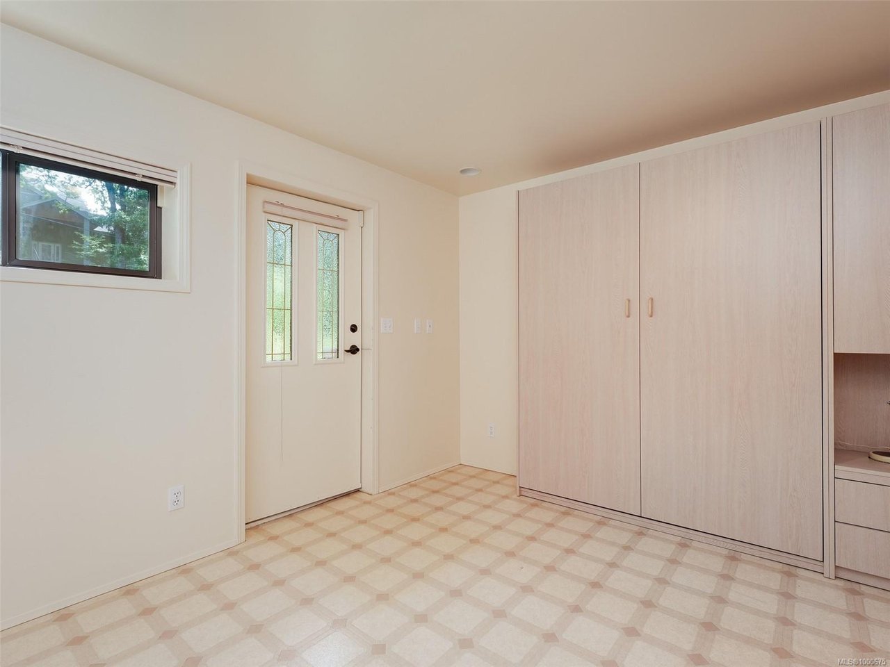 102 High St, View Royal