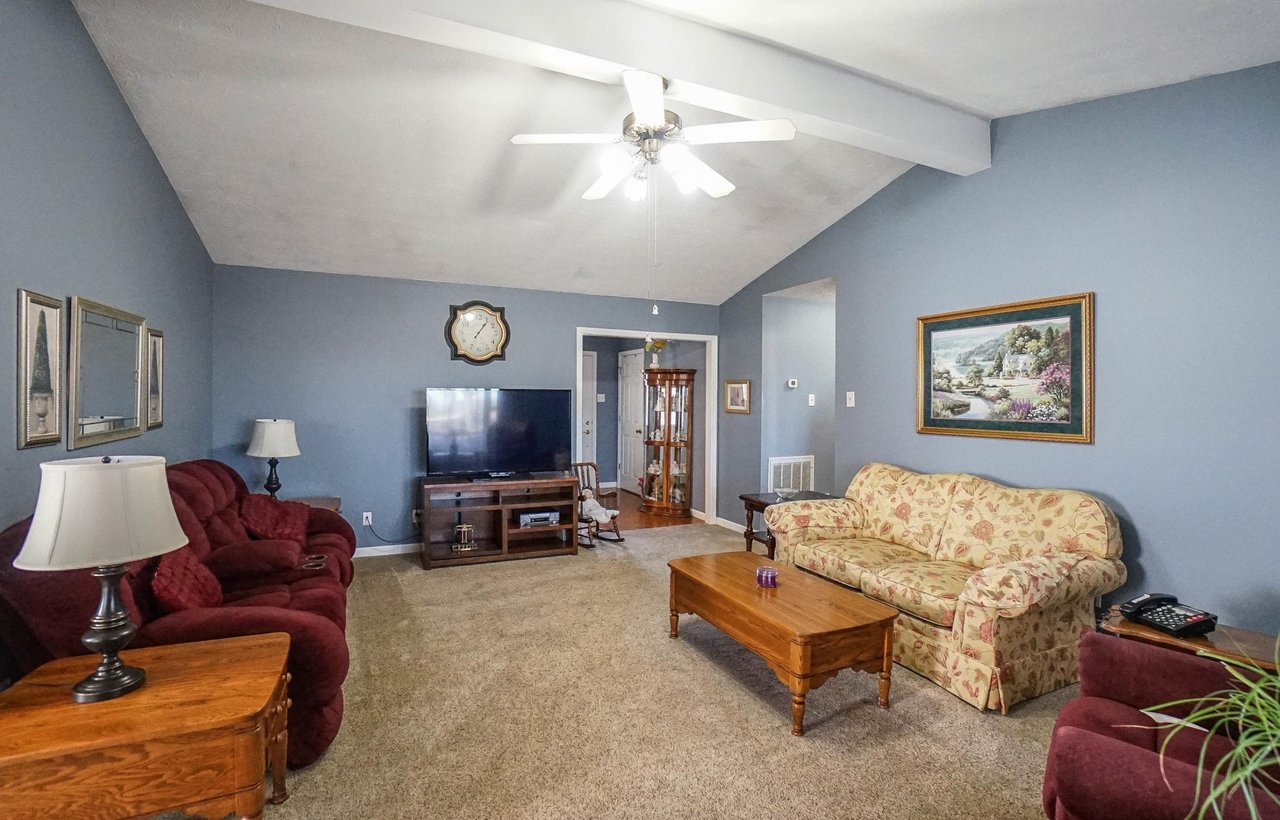 1526 Cavalier Dr