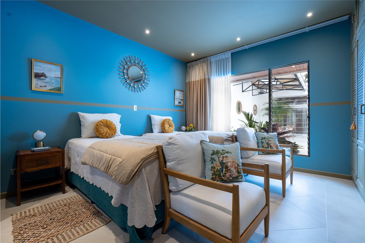 Designer Estate With Sauna, Escazu, San Jose