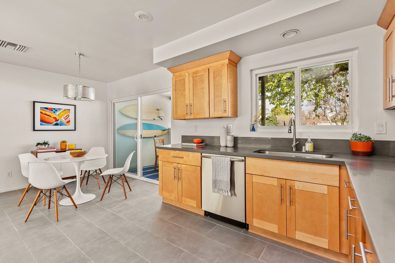 5330 Dubois Ave