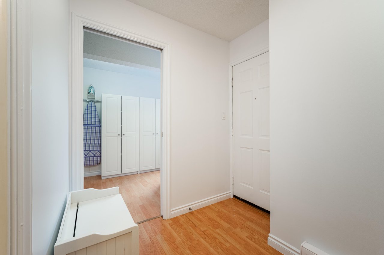 28-3851 Blundell Rd