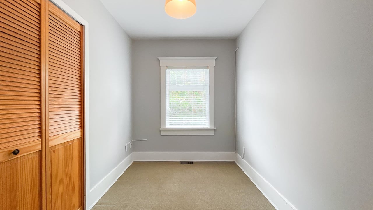 451 E 47th Ave