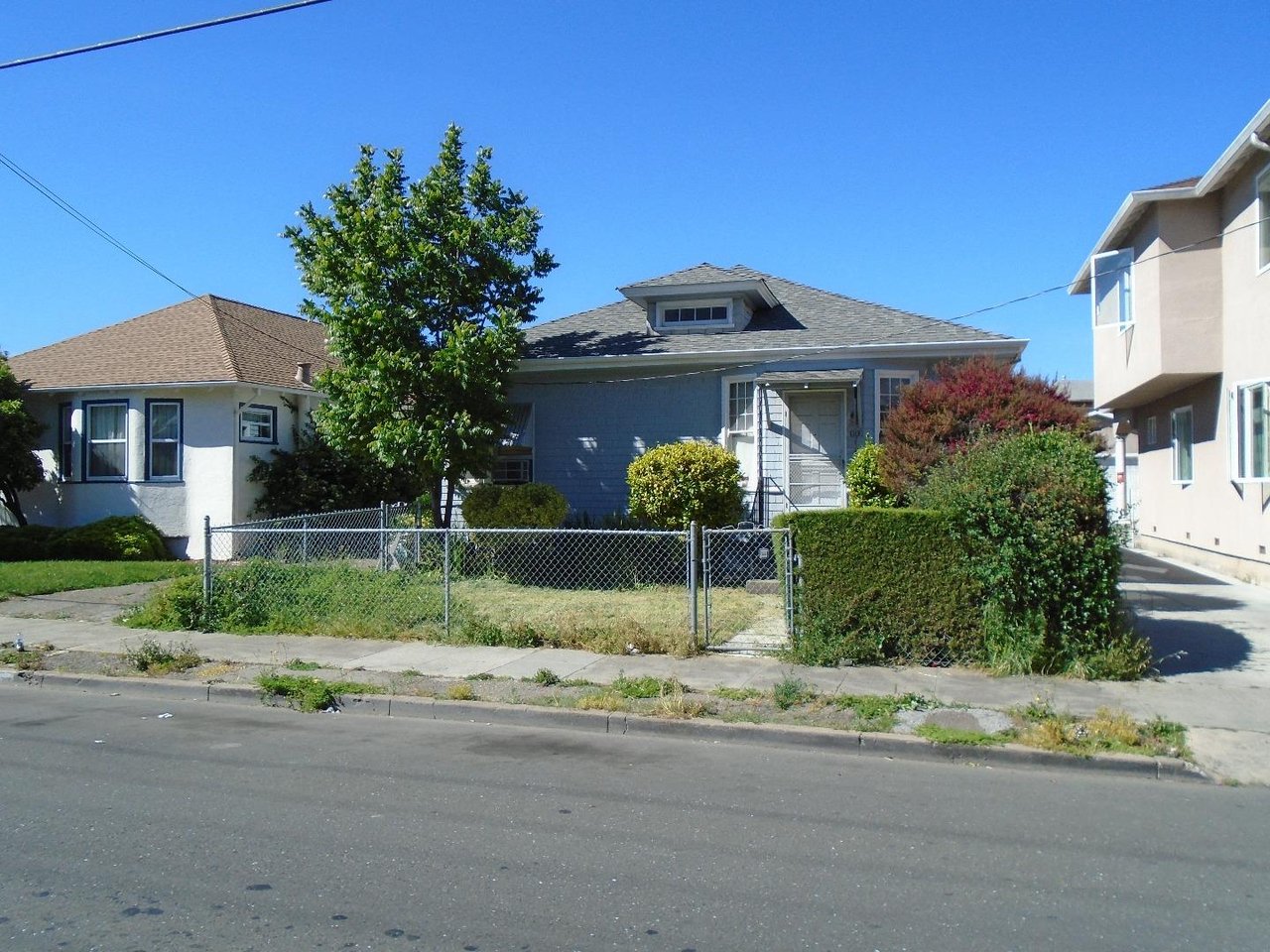 133 North Claremont St