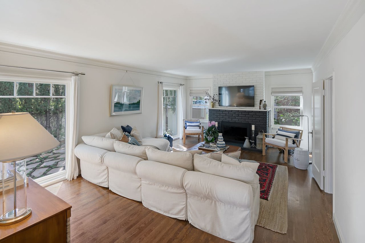 1408 Sir Francis Drake Blvd, San Anselmo