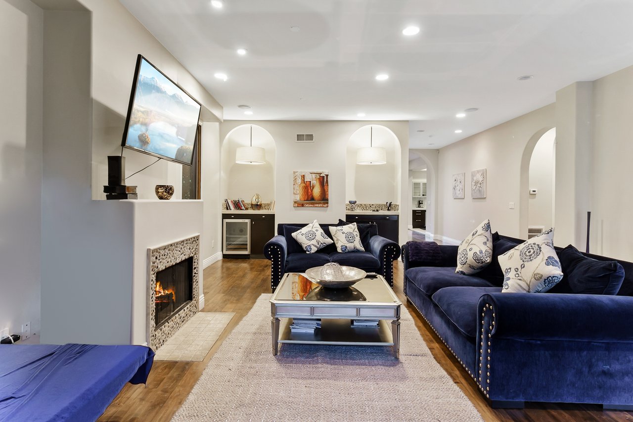 Valley Opulent
