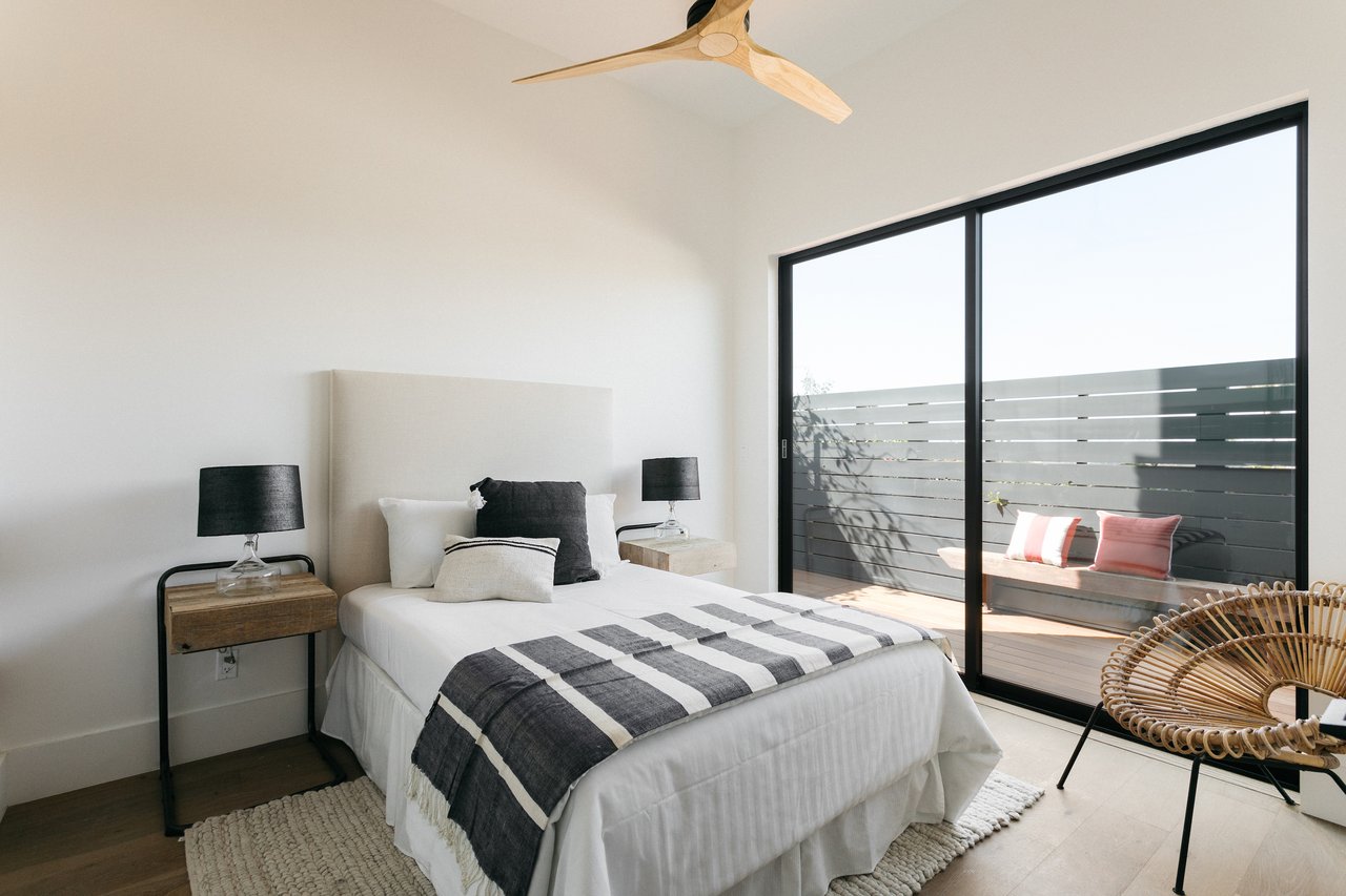 Bespoke Home in Silver Lake by Rob Diaz Design