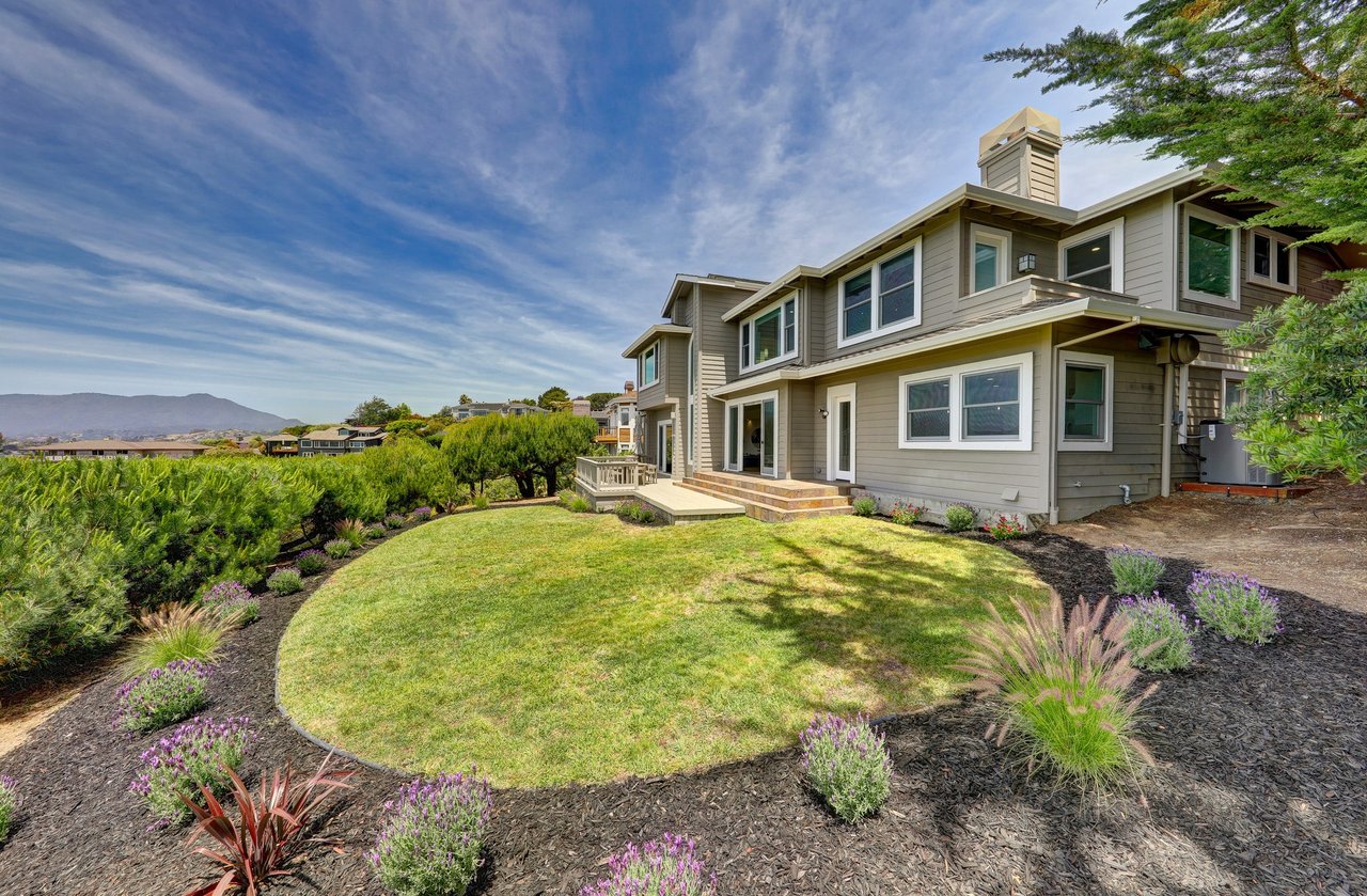 6 Mira Flores Lane