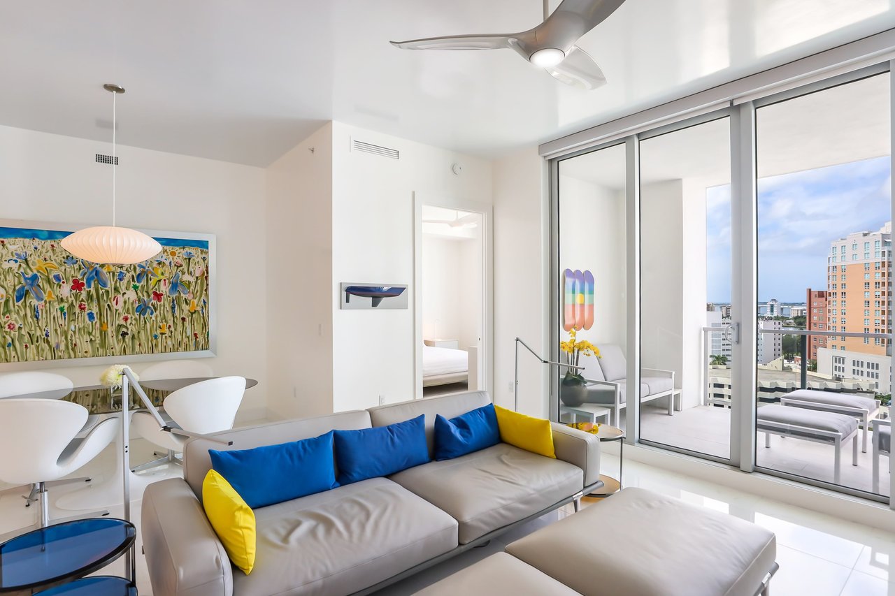 111 S Pineapple Ave #1008