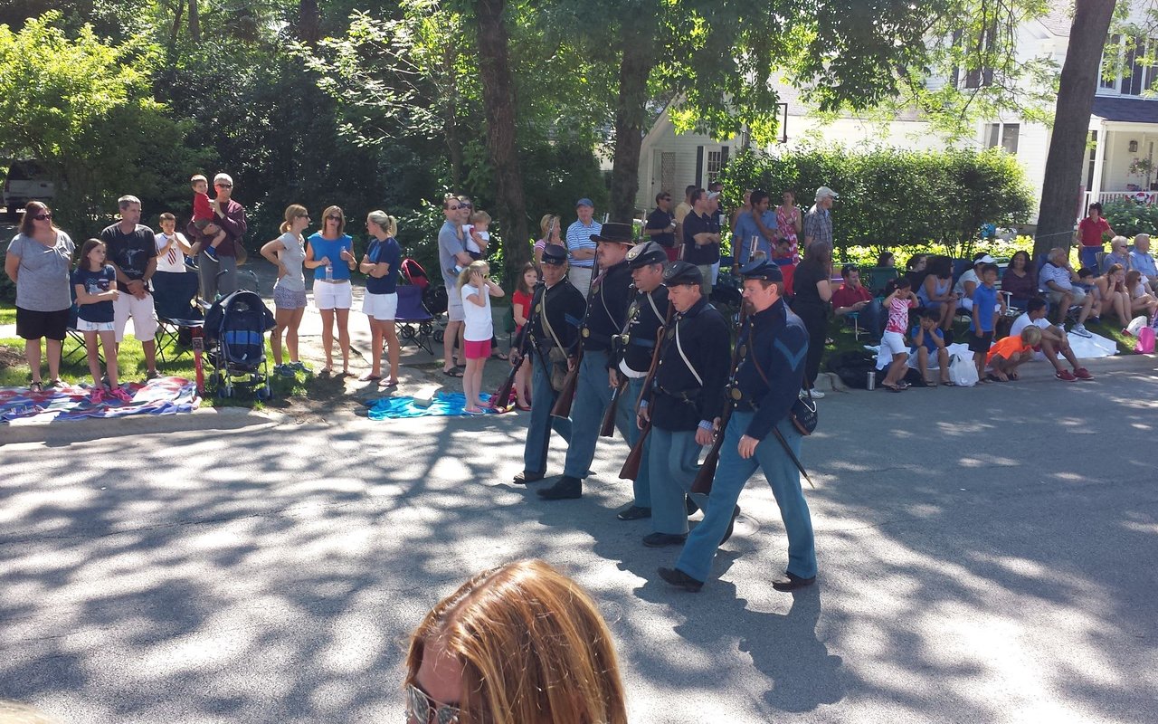 “Talk of the Town” – Marriage Proposal Makes Parade Unforgettable #ClarendonHillsRock