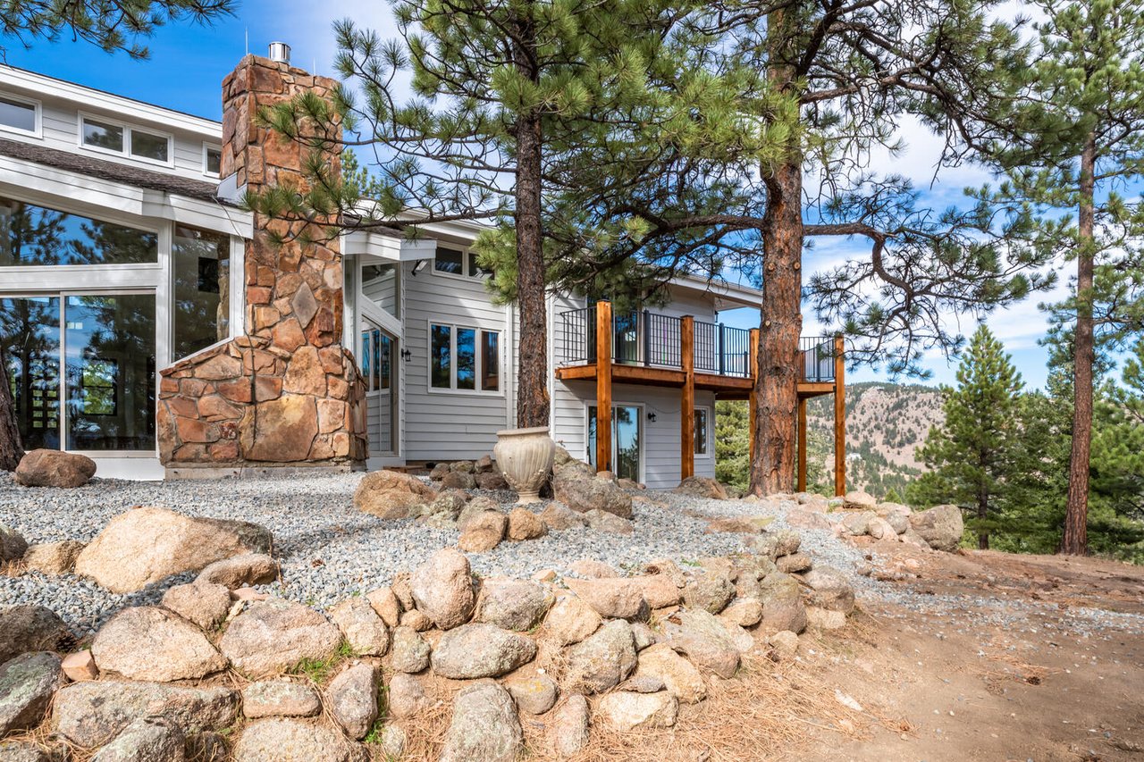 4300 Sunshine Canyon Dr