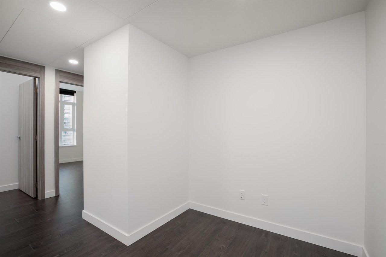 804-9887 Whalley Blvd