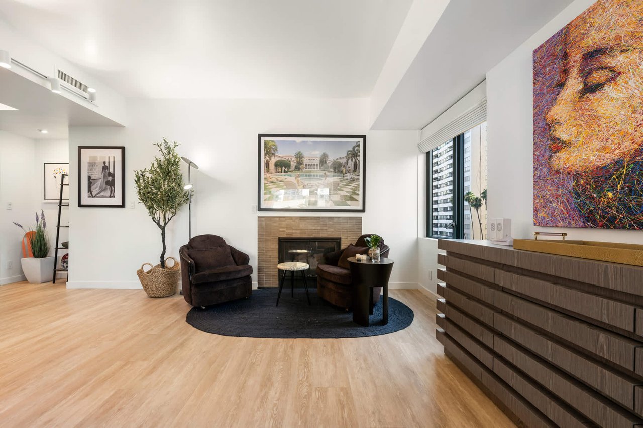 The Dorchester #501, Wilshire Corridor