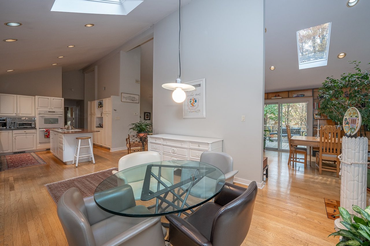 334 Malin Rd