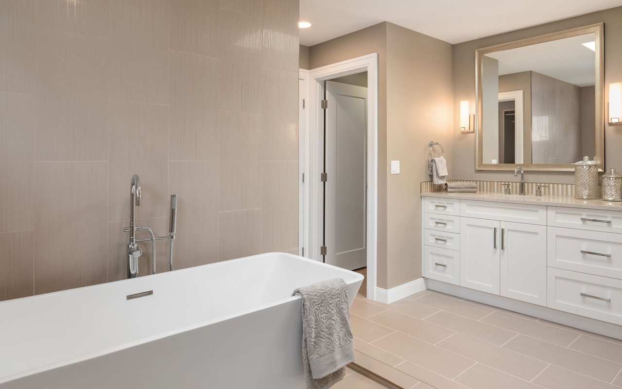 North Mercer Island Rebuild with Views