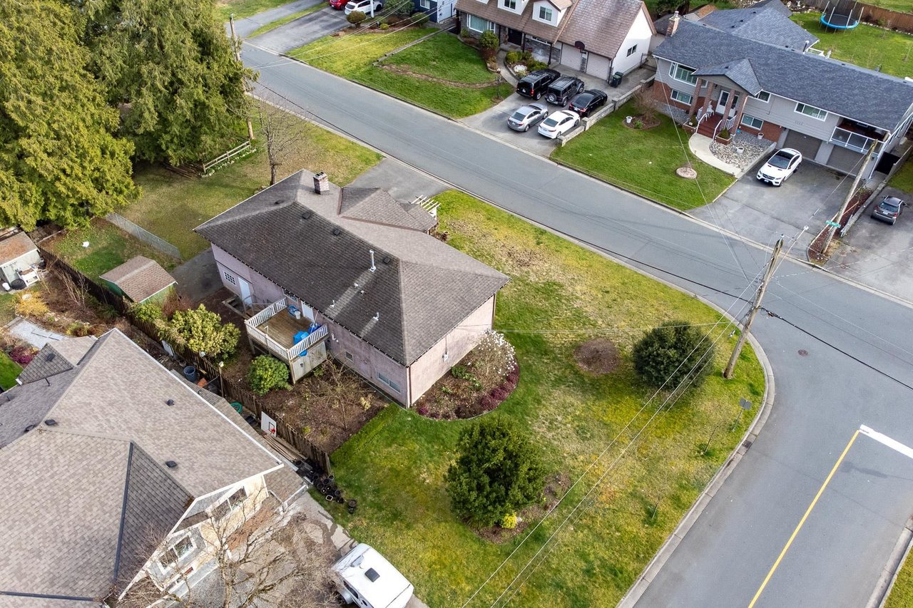 2231 King Albert Ave