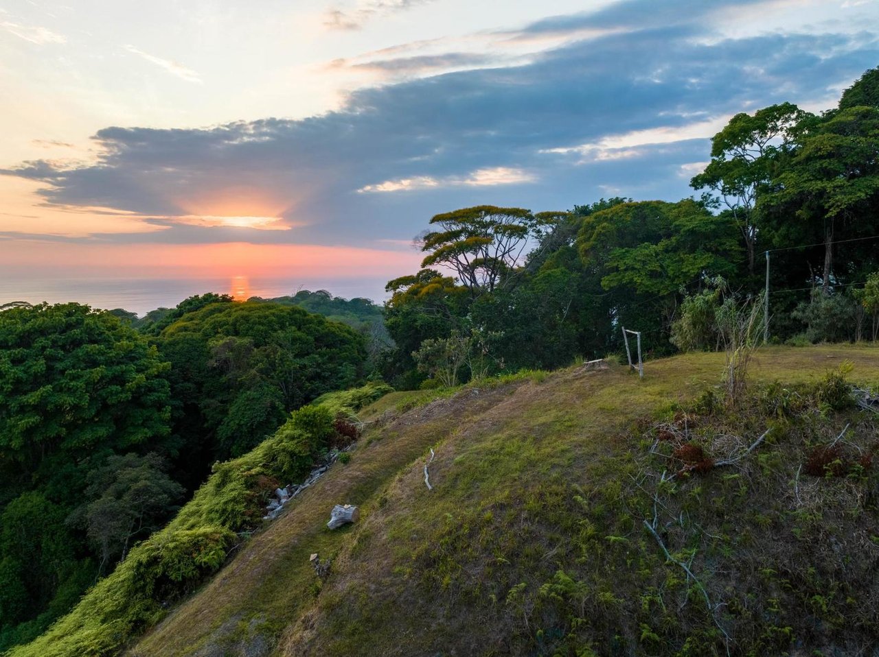 Private Ocean View Estate, Dominical, Puntarenas