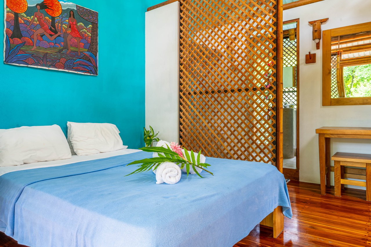 Off Grid Beachfront Bamboo Estate, Osa, Puntarenas