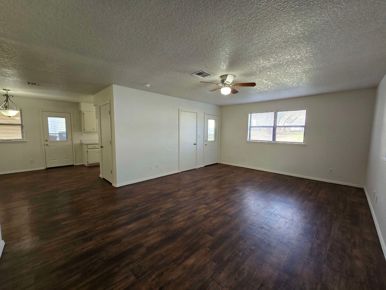807 N Beard