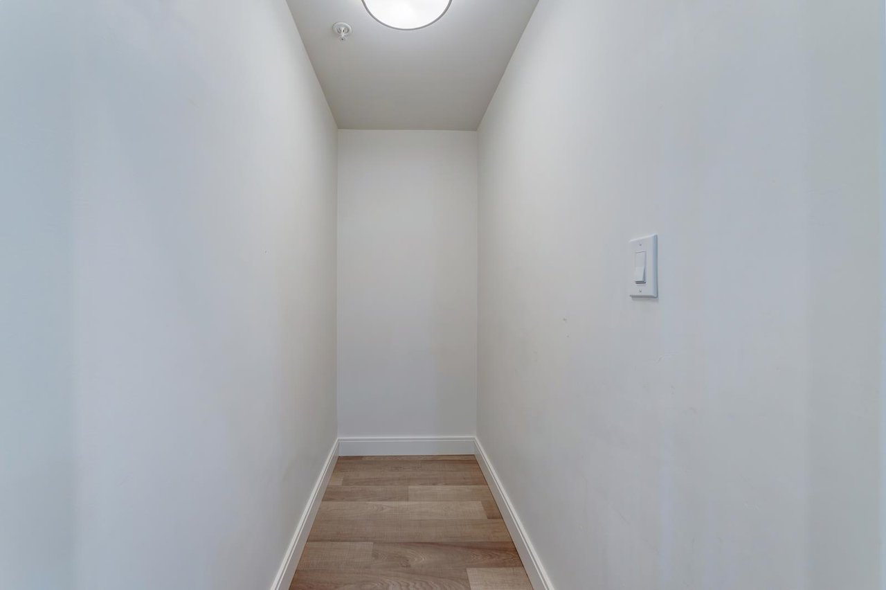 126-525 E 2nd Street, North Vancouver