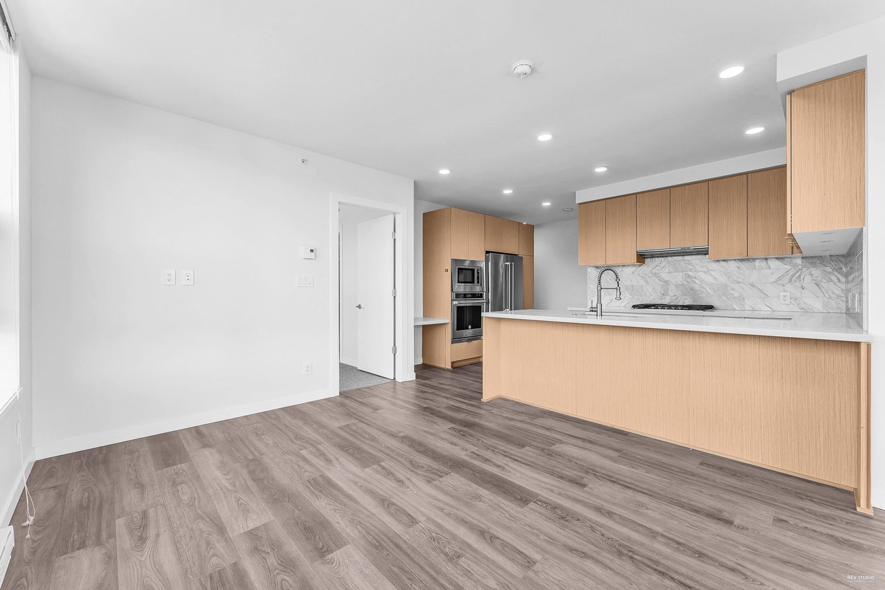 904-530 Whiting Wy