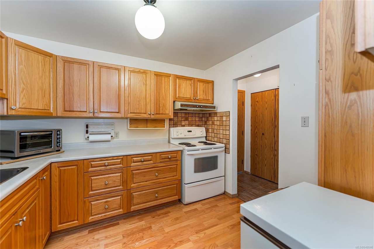 202-71 Gorge Rd