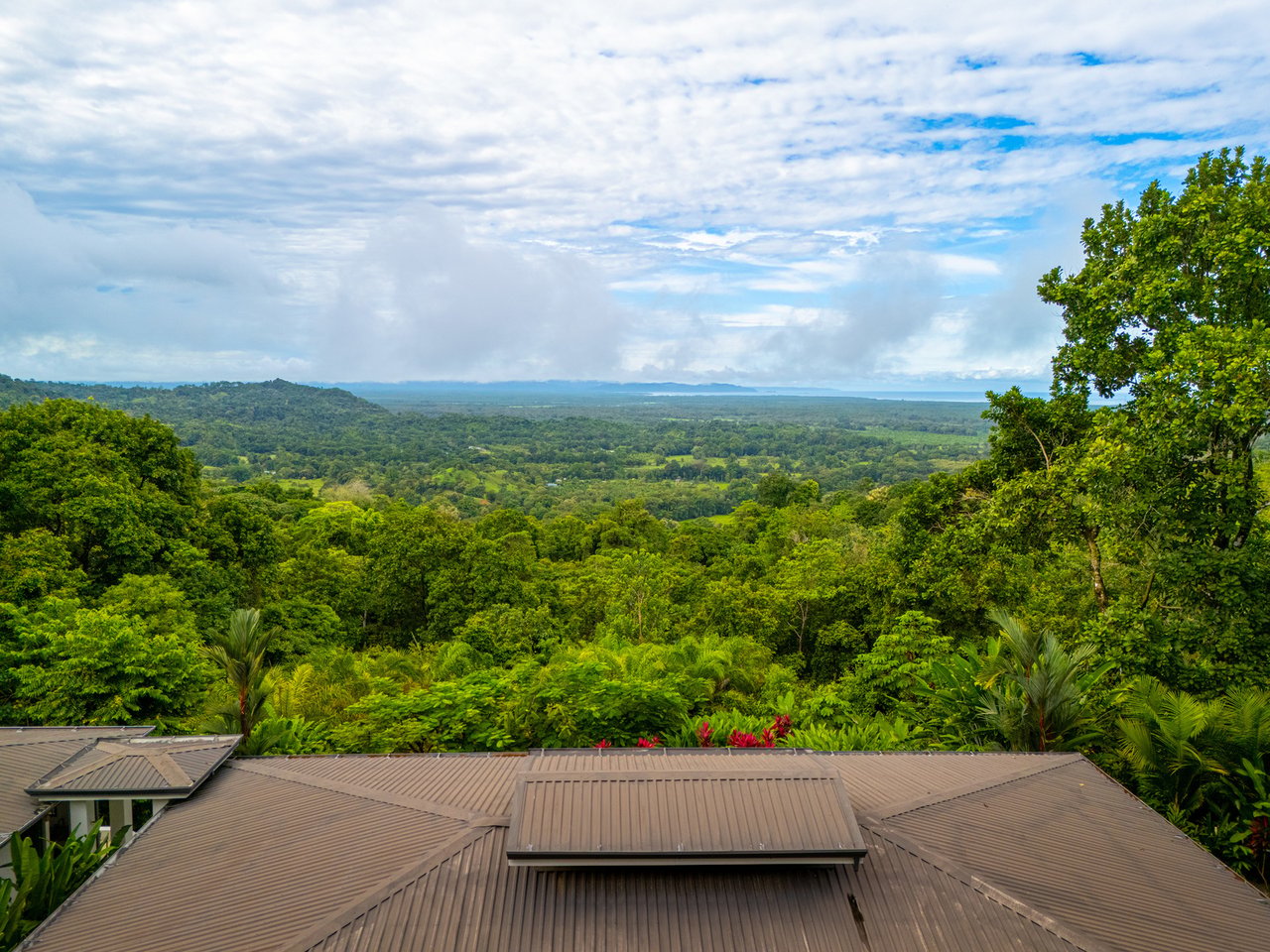 Modern Oceanview Infinity Pool Estate, Ojochal, Puntarenas