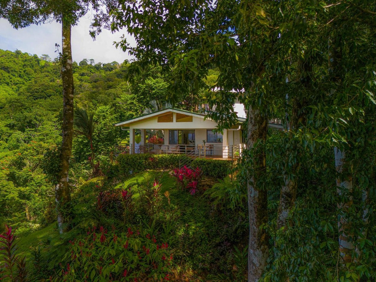 Private Sunset View Compound, Dominical, Puntarenas