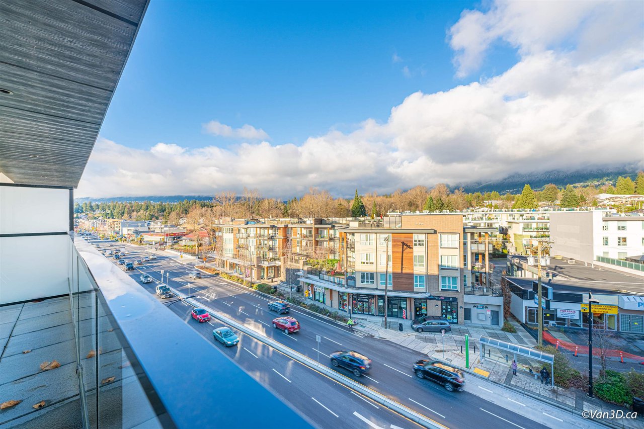 501-725 Marine Dr