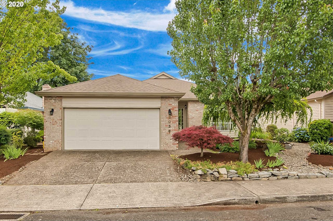 2038 NE 158TH PL