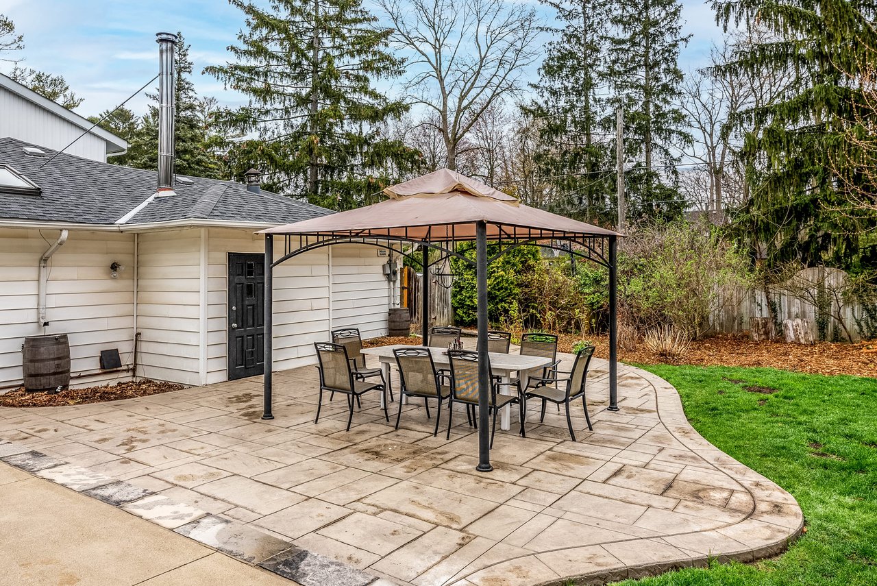 169 Oakes Dr