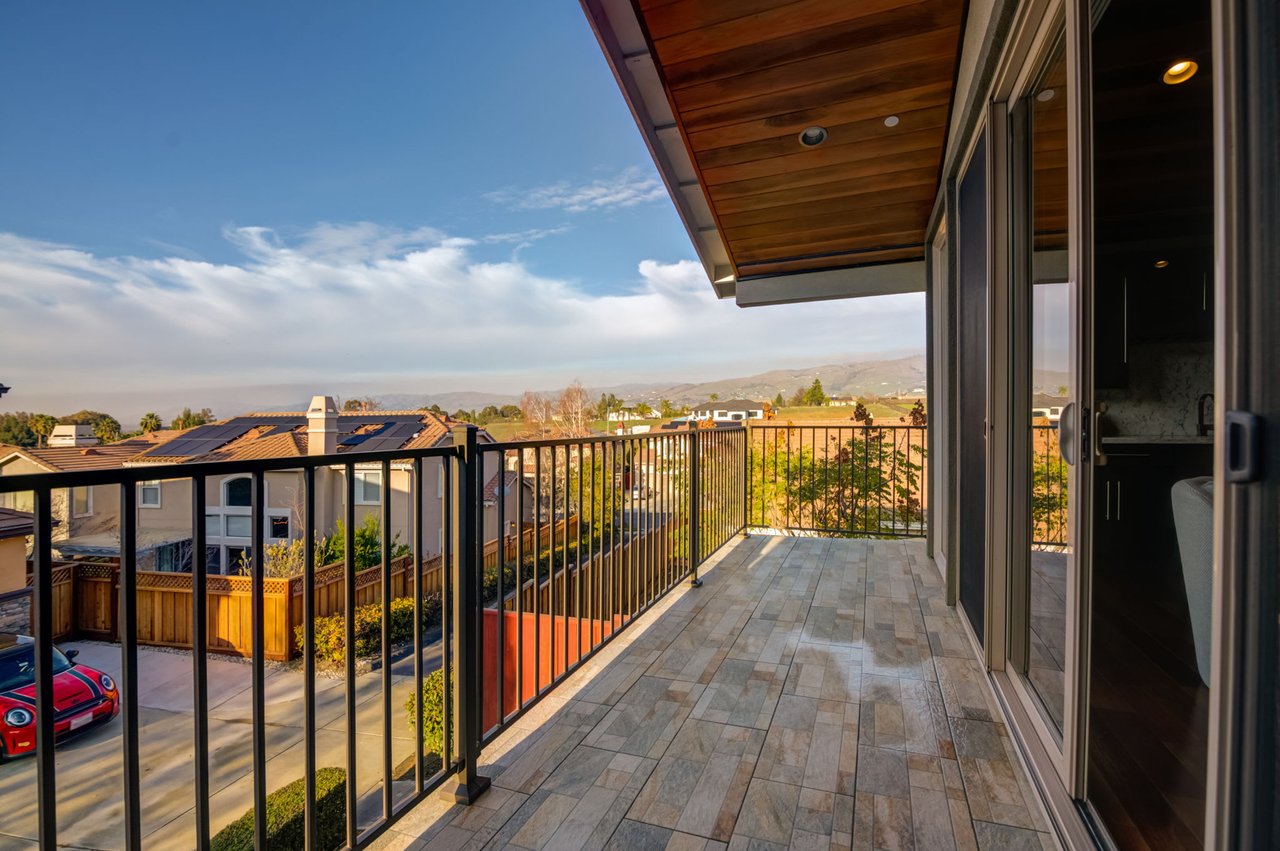 3902 Mars Court